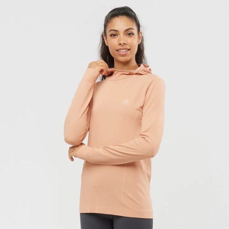 Salomon Essential Seamless Women\'s Sweatshirt Apricot | 170-ZIVGYE