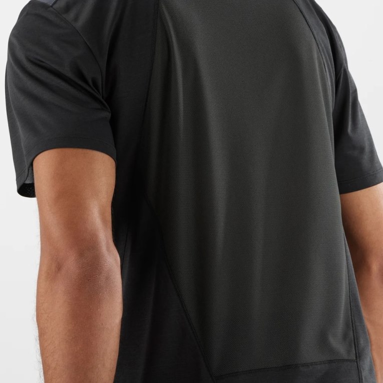 Salomon Outline Short Sleeve Men's T-Shirts Black | 569-MPGRSZ